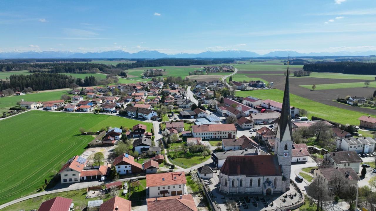 Chaletwohnung Vor Den Toren Des Chiemgaus Tacherting Extérieur photo